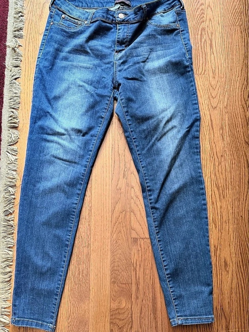 Celebrity Pink Mid Rise Ankle Skinny Blue Waist 13/31